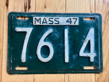 Four Digit 1947 Massachusetts License Plate