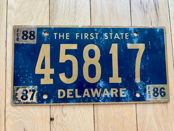 1986 Delaware License Plate W 1987 and 1988 Tabs