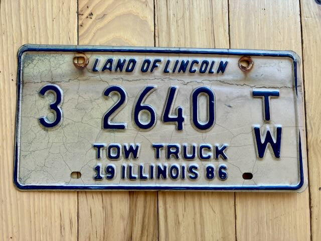 1986 Illinois Tow Truck License Plate