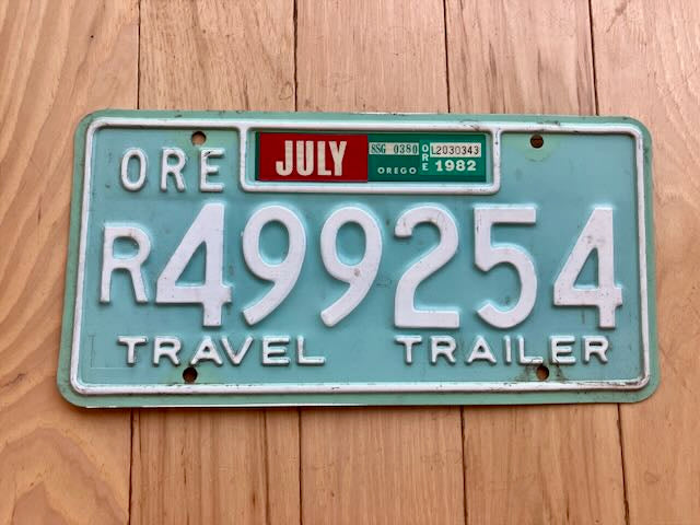 1970's Oregon Travel Trailer License Plate W/1982 Tab