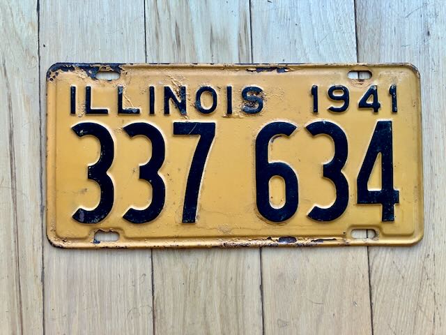 1941 Illinois License Plate