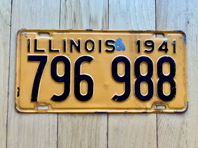 1941 Illinois License Plate