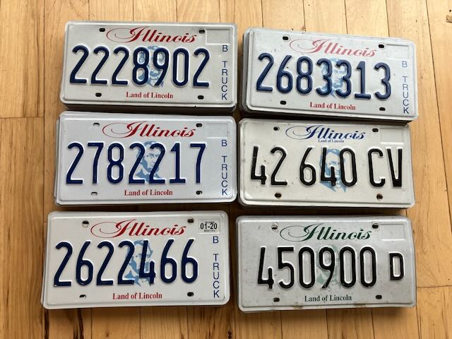 100 Craft Condition Illinois License Plates