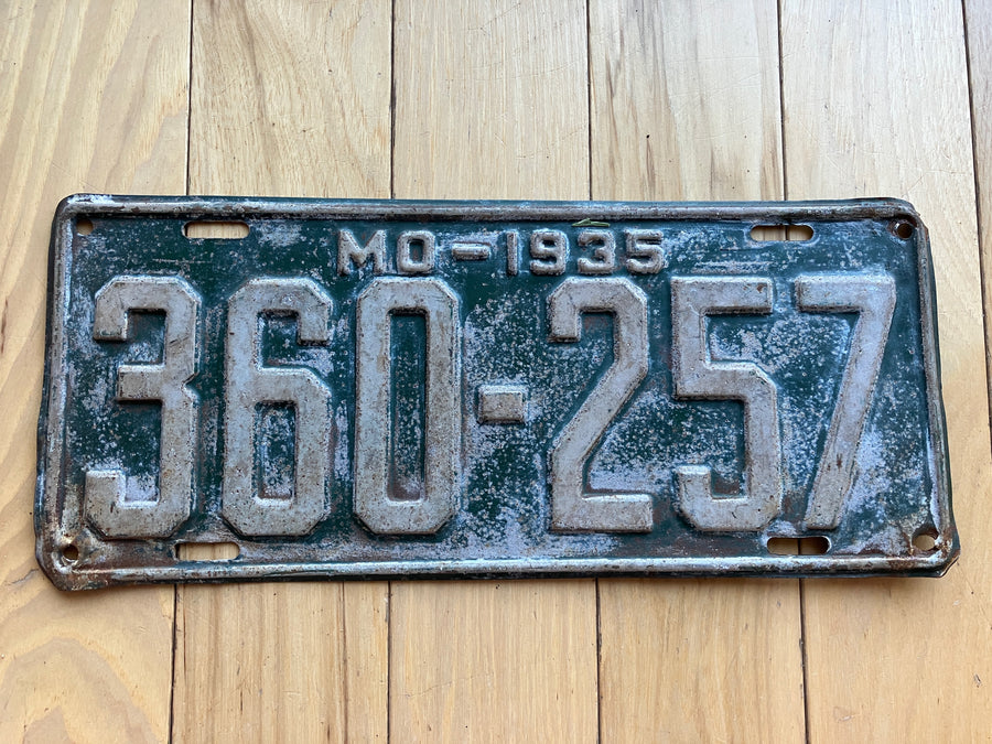 1933 Missouri License Plate