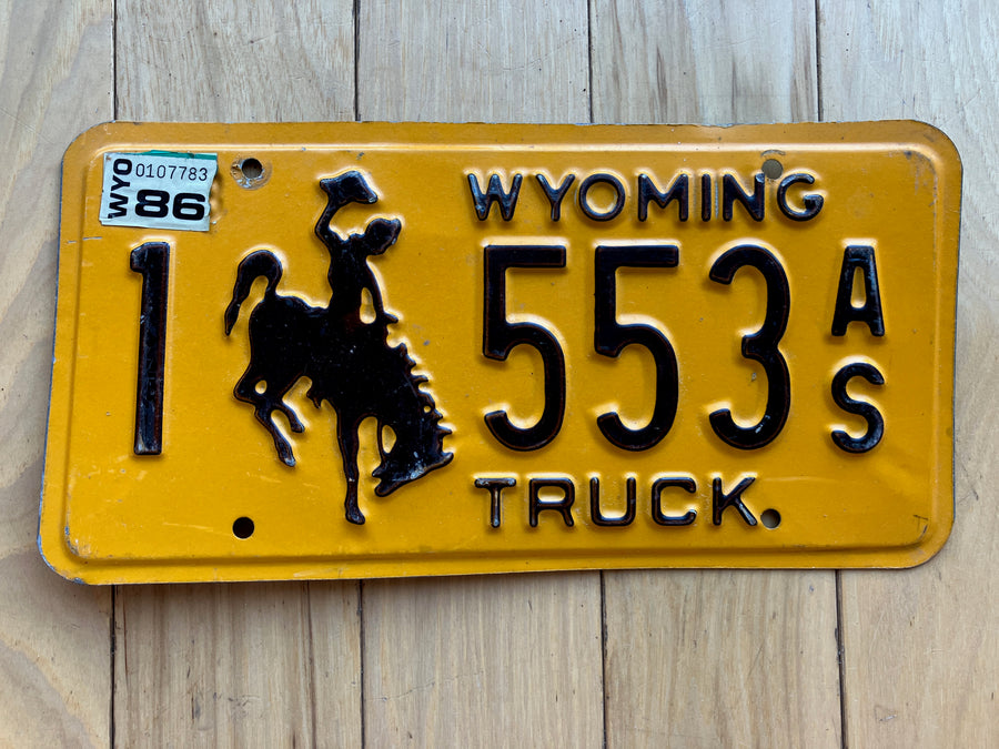 1986 Wyoming Truck License Plate