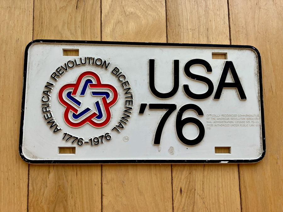 American Revolution Bicentennial 1976 Booster License Plate (Plastic)