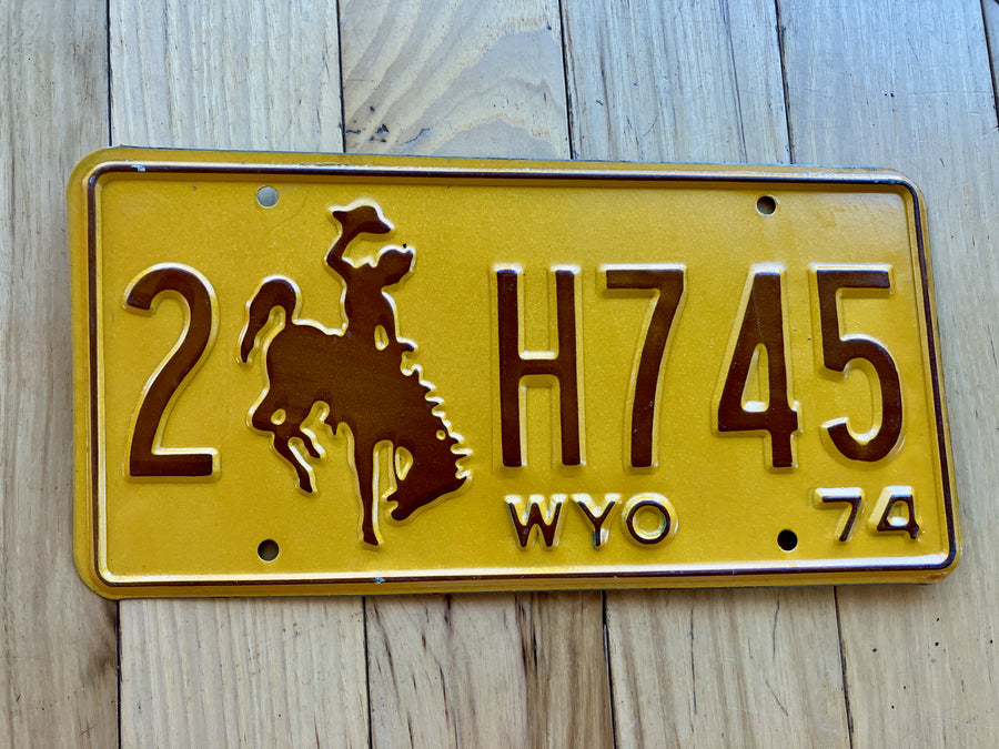 1974 Wyoming License Plate