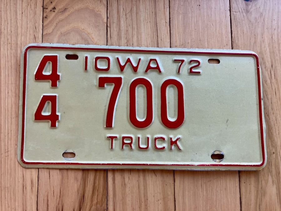 1972 Iowa Truck License Plate