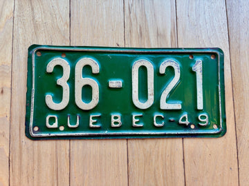 1949 Quebec License Plate