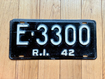 1942 Rhode Island License Plate