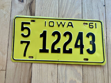 1961 Iowa License Plate