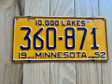1952 Minnesota License Plate