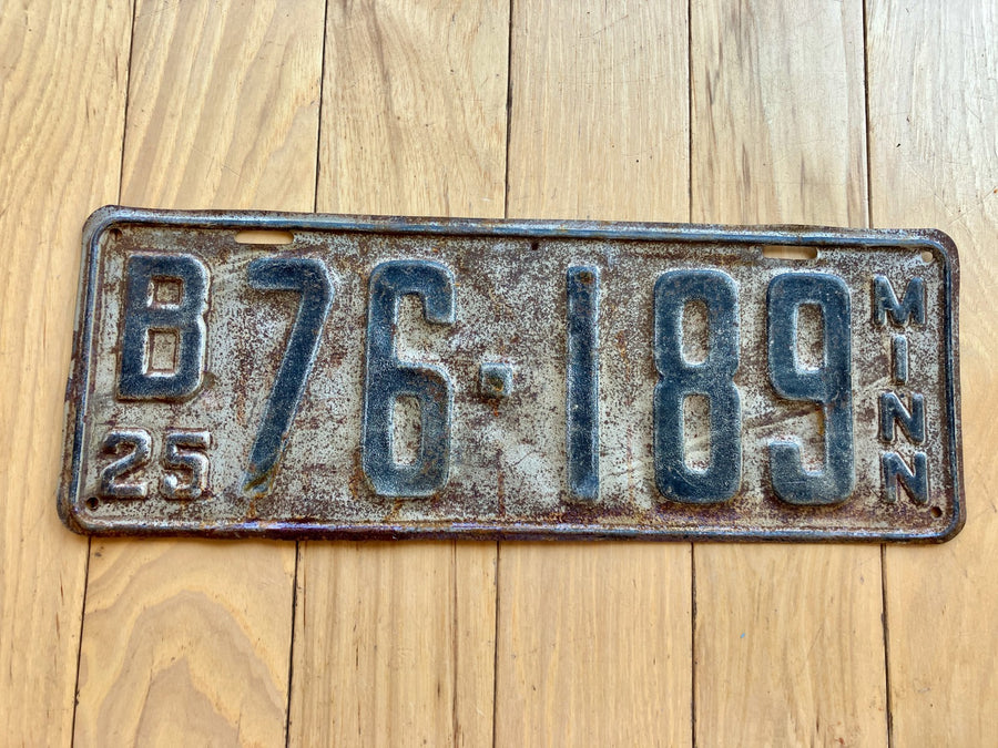 1925 Minnesota License Plate