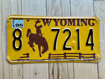 1986 Wyoming License Plate