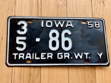 1958 Iowa Trailer Gr WT License Plate