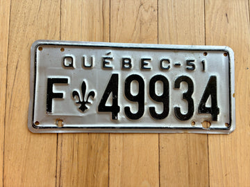 1951 Quebec License Plate