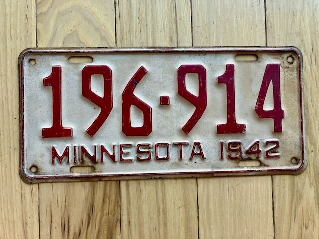 1942 Minnesota License Plate