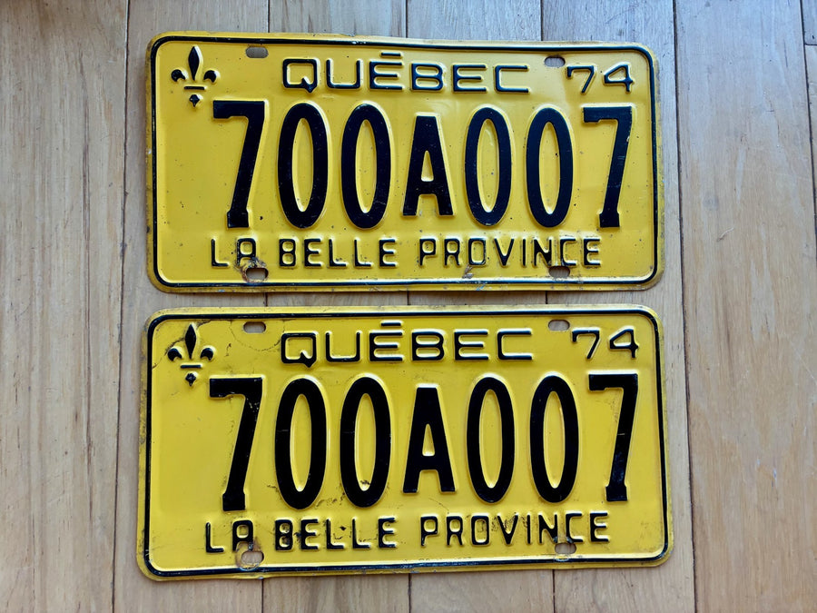 1974 Pair of Quebec License Plates - Palindrome