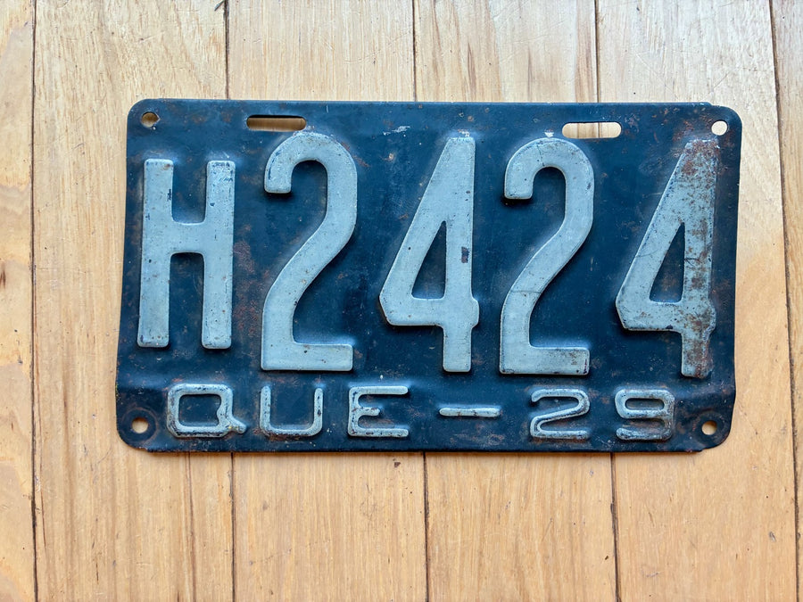 1929 Quebec License Plate - 3,000 Pounds & Up