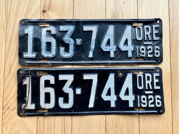 Pair of 1926 Oregon License Plates