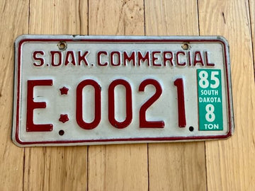 1985 South Dakota Commercial License Plate