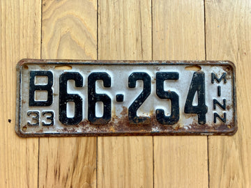 1933 Minnesota License Plate