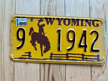 1986 Wyoming License Plate