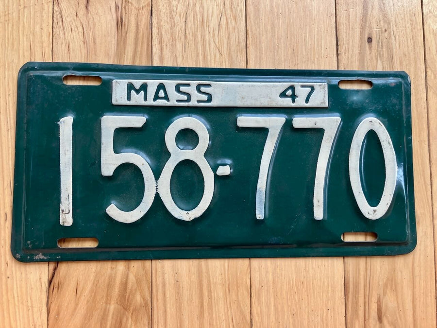 1947 Massachusetts License Plate - YOM Clear