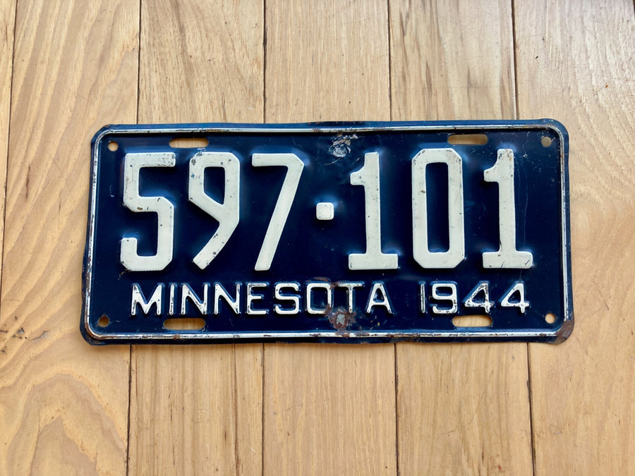 1944 Minnesota License Plate