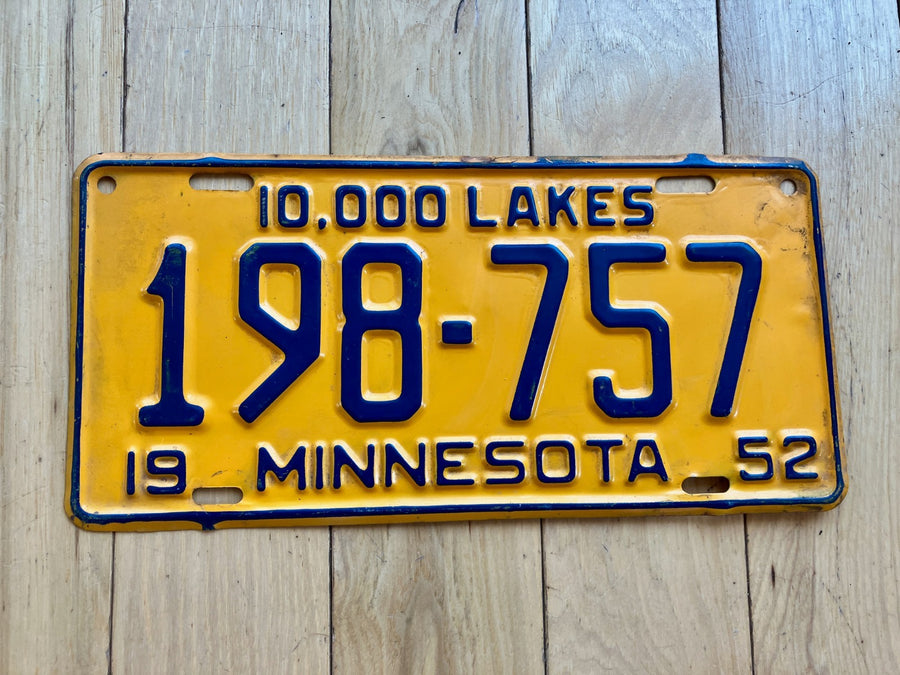 1952 Minnesota License Plate