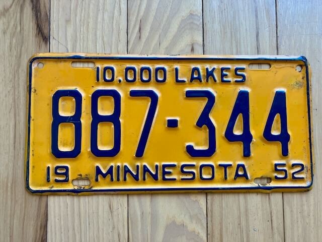1952 Minnesota License Plate