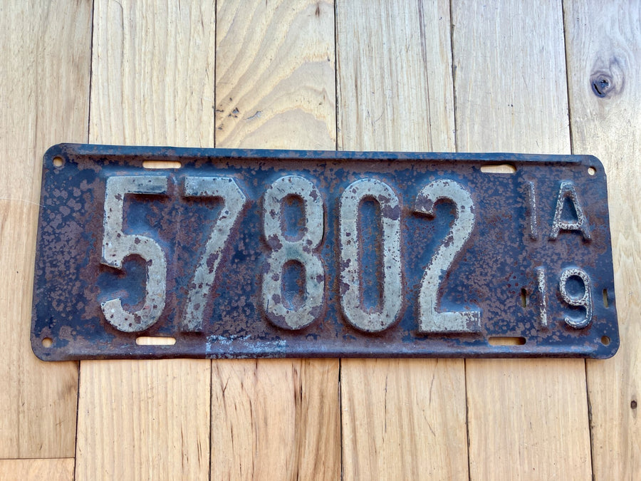1919 Iowa License Plate
