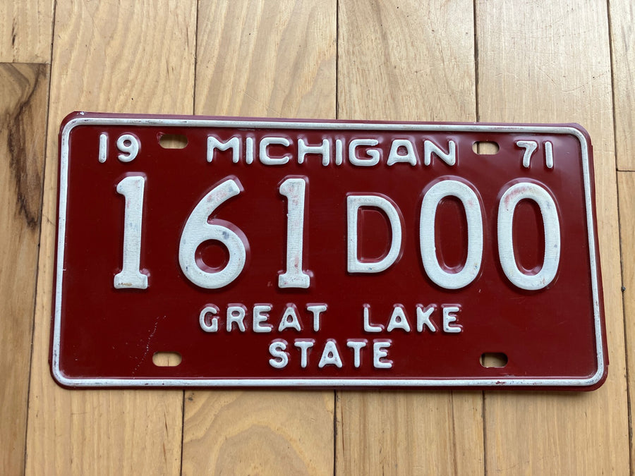 1971 Michigan Dealer License Plate