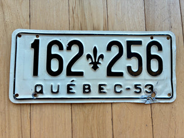 1953 Quebec License Plate