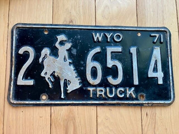 1971 Wyoming Truck License Plate