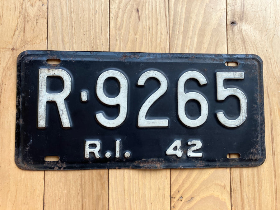 1942 Rhode Island License Plate
