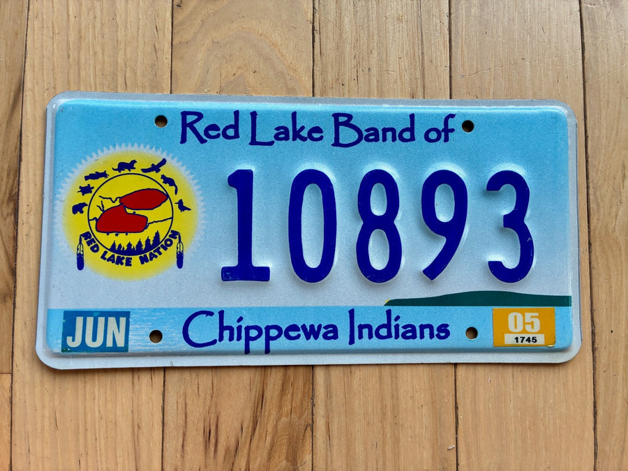 2005 Minnesota Chippewa Indians License Plate