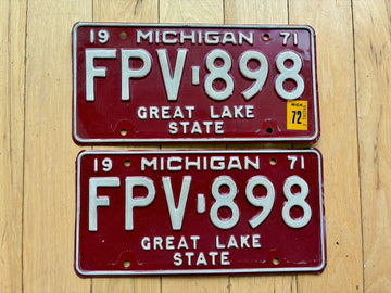 1971 Pair of Michigan License Plates W/ 1972 Tab