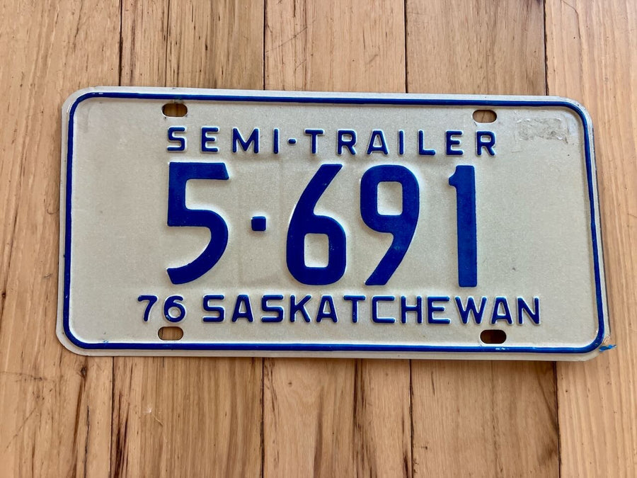 1976 Saskatchewan Semi-Trailer License Plate