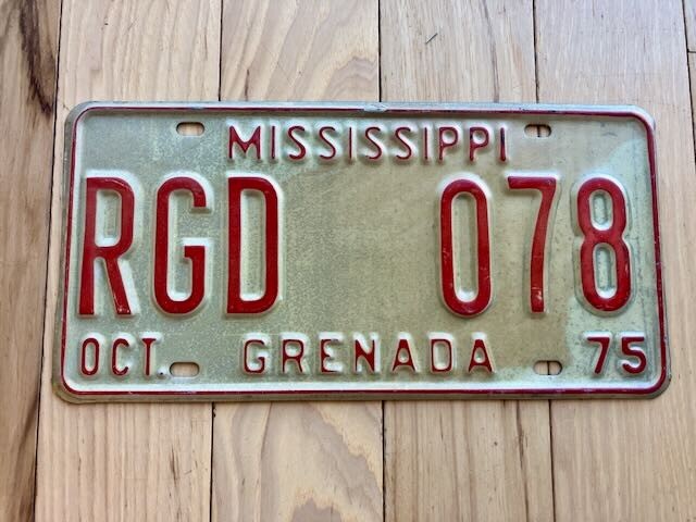 1975 Mississippi Grenada County License Plate