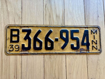 1939 Minnesota License Plate