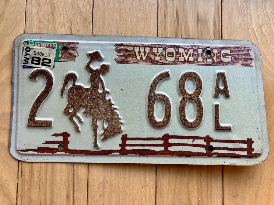 1982 Wyoming License Plate