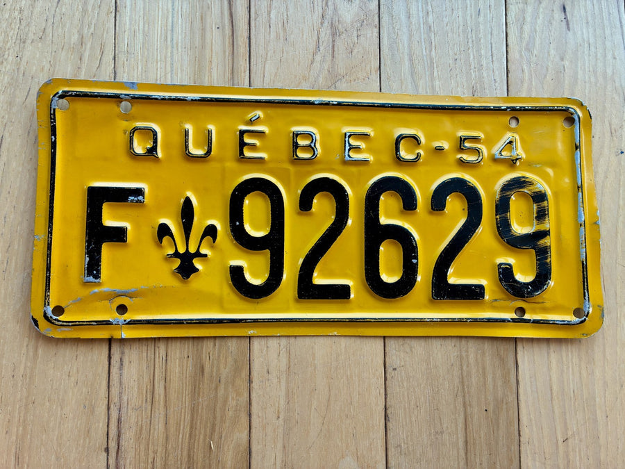 1954 Quebec License Plate