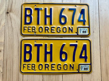 Pair of 1985 Oregon License Plates