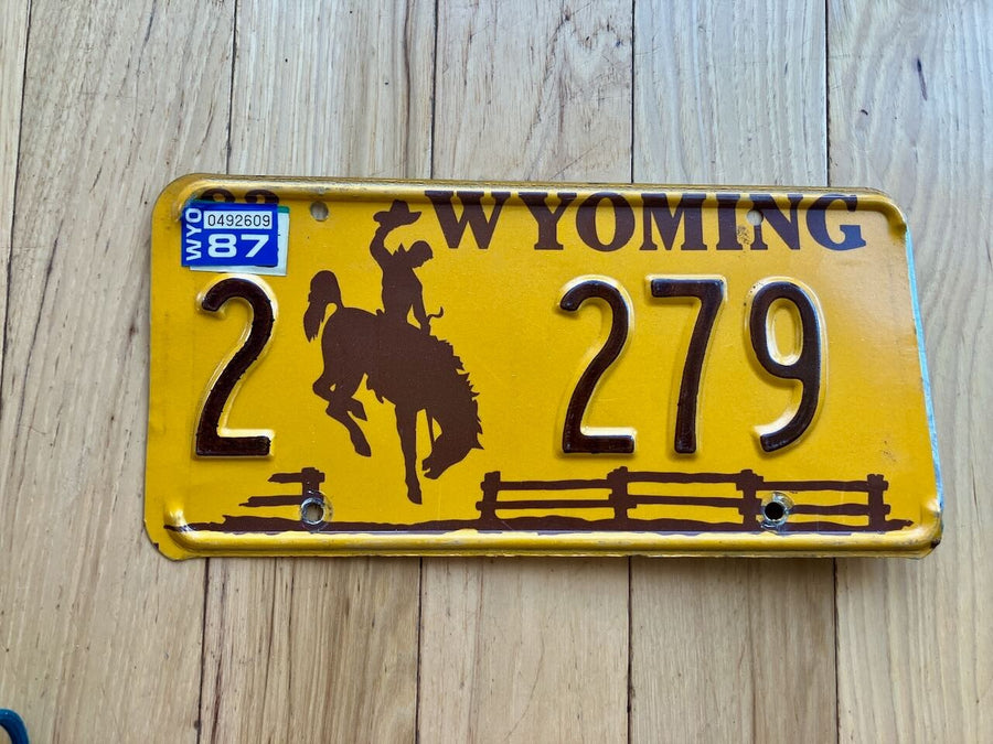 1987 Wyoming License Plate
