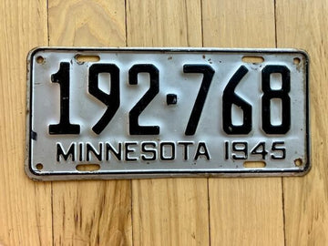 1945 Minnesota License Plate