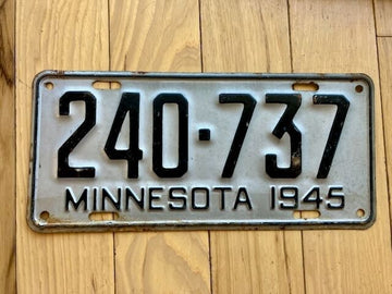 1945 Minnesota License Plate