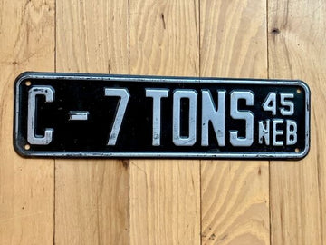 1945 Nebraska 7 Tons License Plate