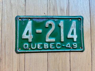1949 Quebec License Plate