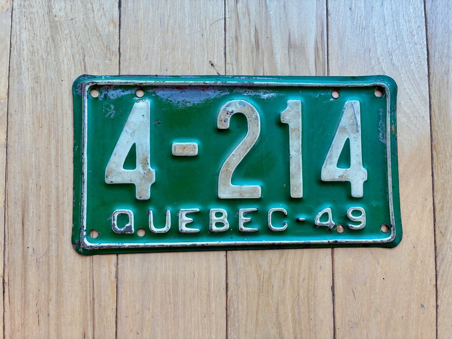 1949 Quebec License Plate